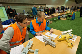 Klikkaa isommaksi Klicka f�r st�rre bild